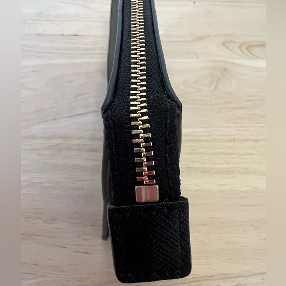 Kate Spade Wristlet - Picture 8 of 13